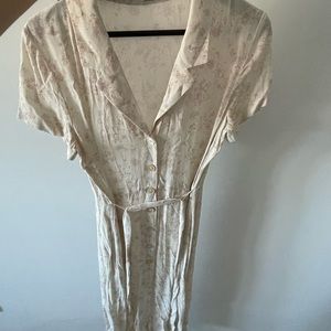 Aritzia Floral Midi Dress with Slit White and Pink size S